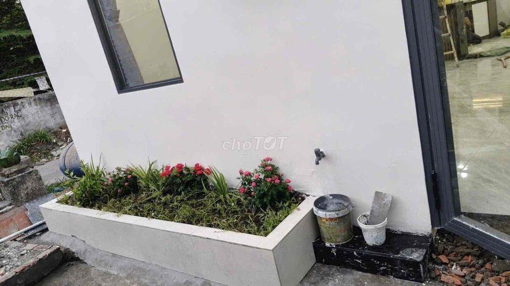 Nhà mới ở liền 89m2, ngang 9 siêu đẹp, 3 phòng ngủ, hơn 3 tỷ có shr