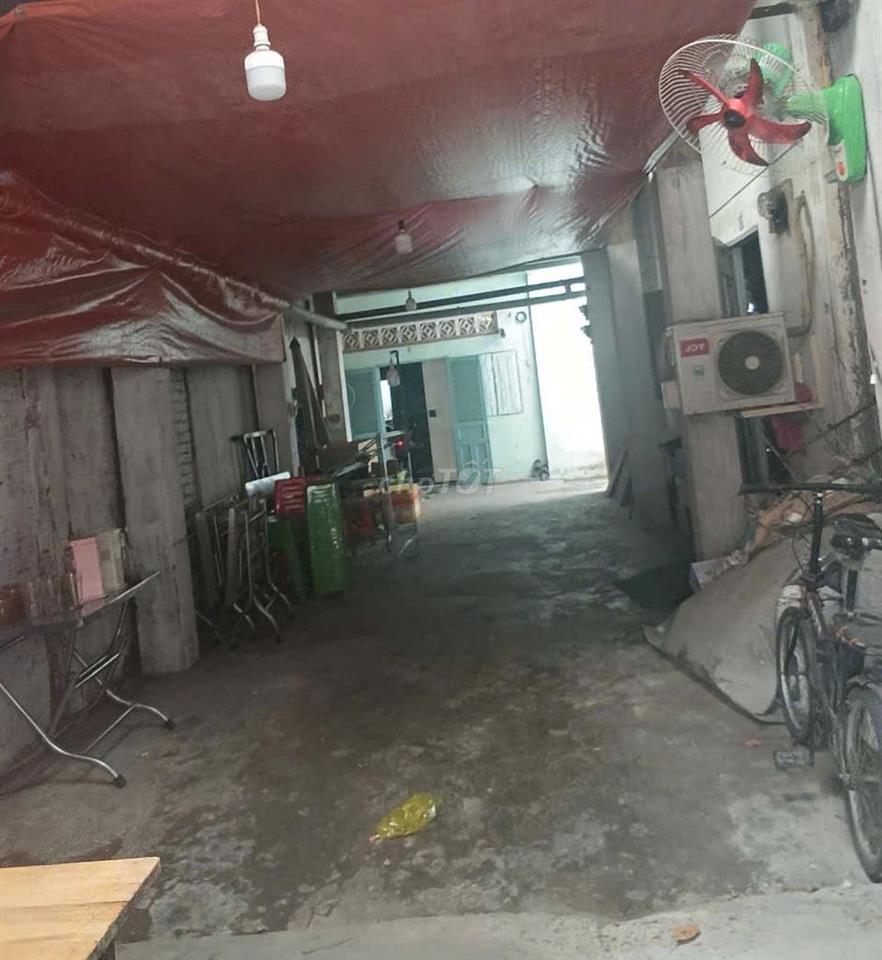 Cho thuê nhà nguyên căn cấp 4 + mặt bằng kinh doanh