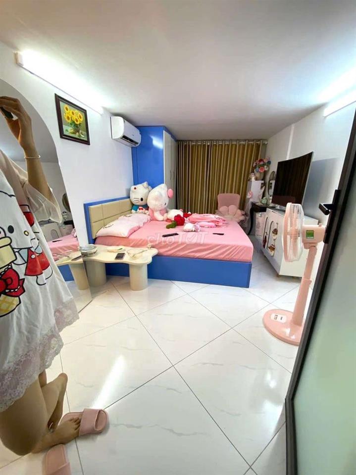 chính chủ cho thuê nhà riêng 5tầng phố bạch mai 