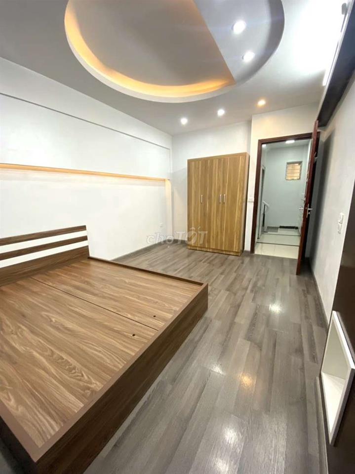 Cho thuê nhà 5 Tầng  vĩnh hưng 