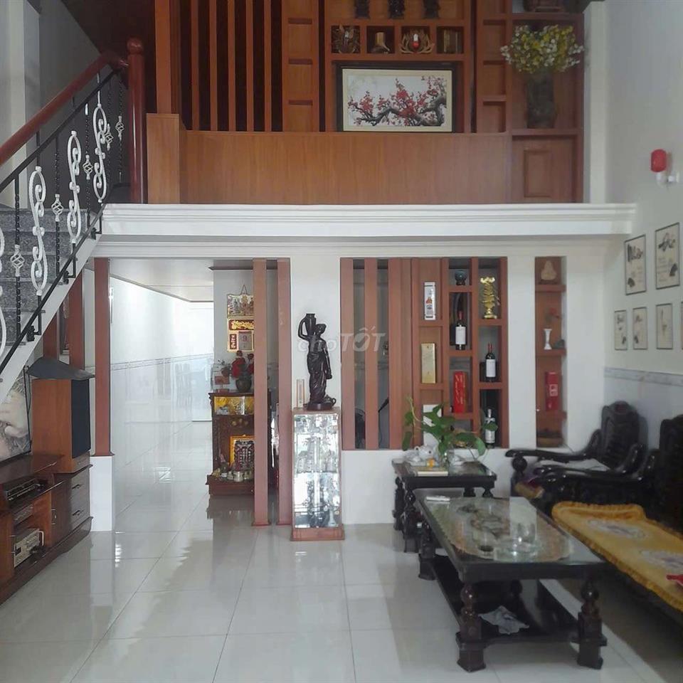 Bán nhà điện tích lớn, giá rẻ