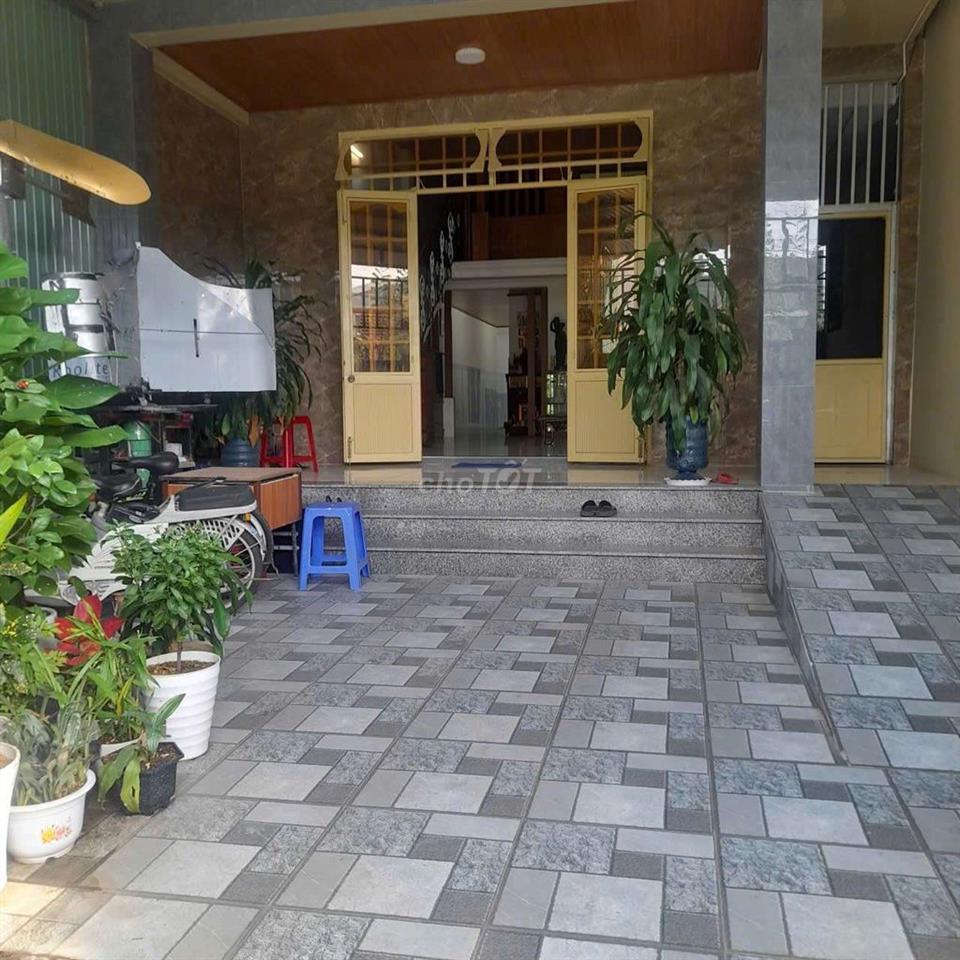 Bán nhà điện tích lớn, giá rẻ