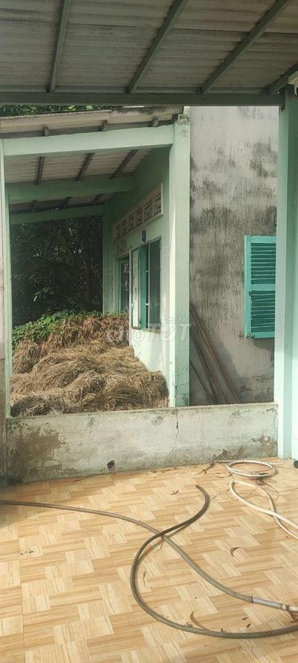 Nhà cấp bốn củ bán gấp