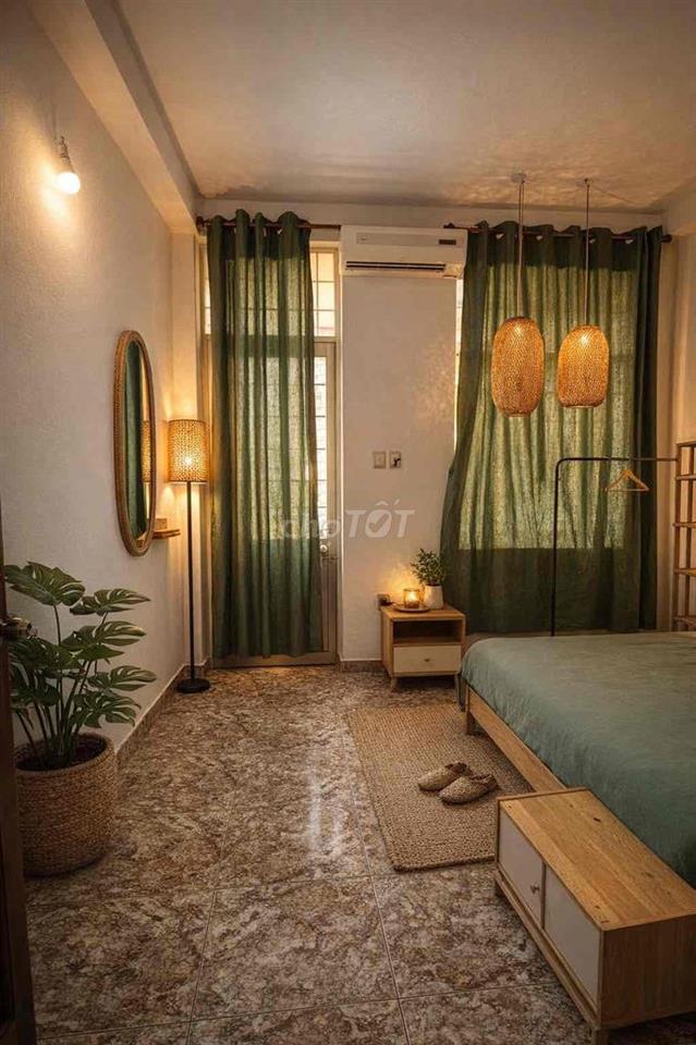 phòng trọ có cửa sổ ban công cách bãi sau 5p xe