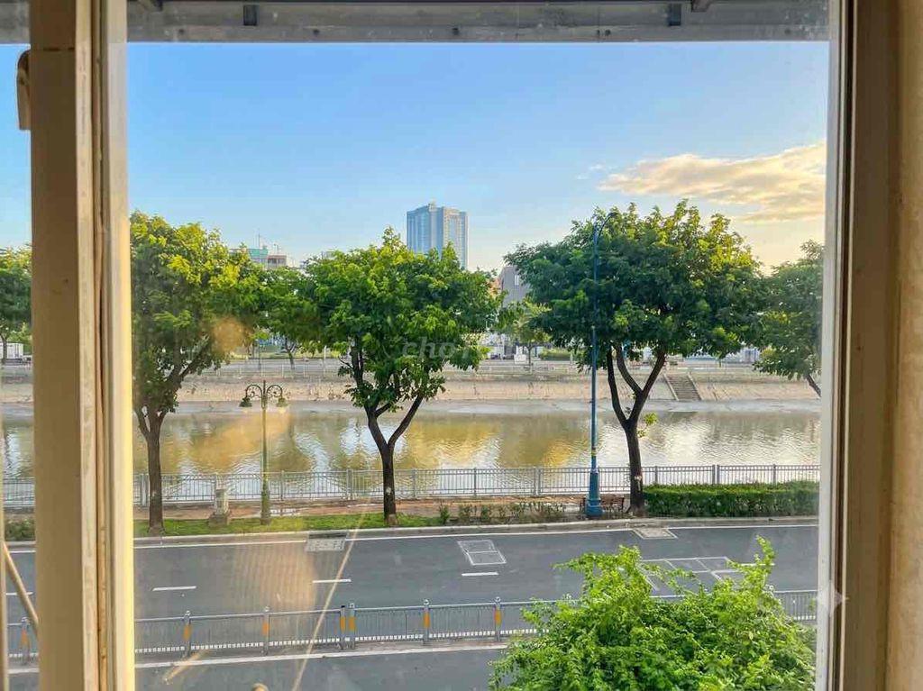 phòng view sông sát cc gold view q4