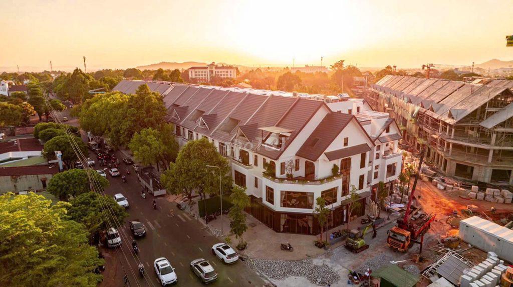 NHÀ MẶT PHỐ, PHONG CÁCH CHÂU ÂU