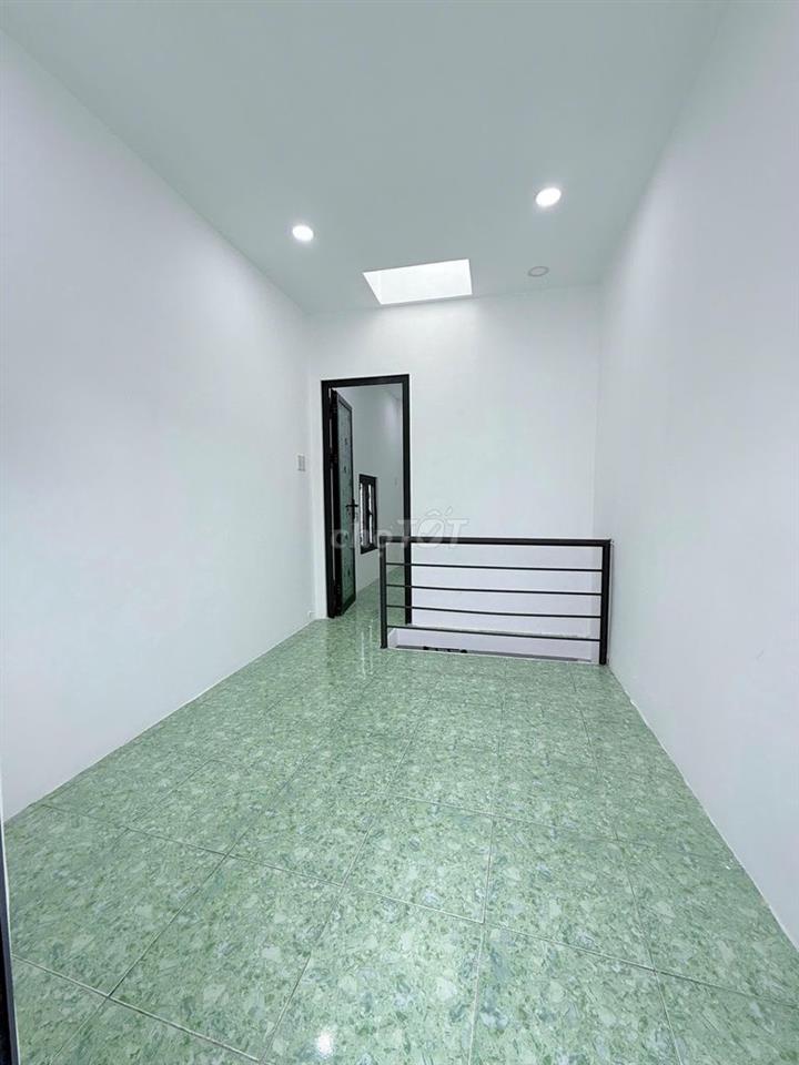 Nhà căn góc HXH, có thể kinh doanh buôn bán 