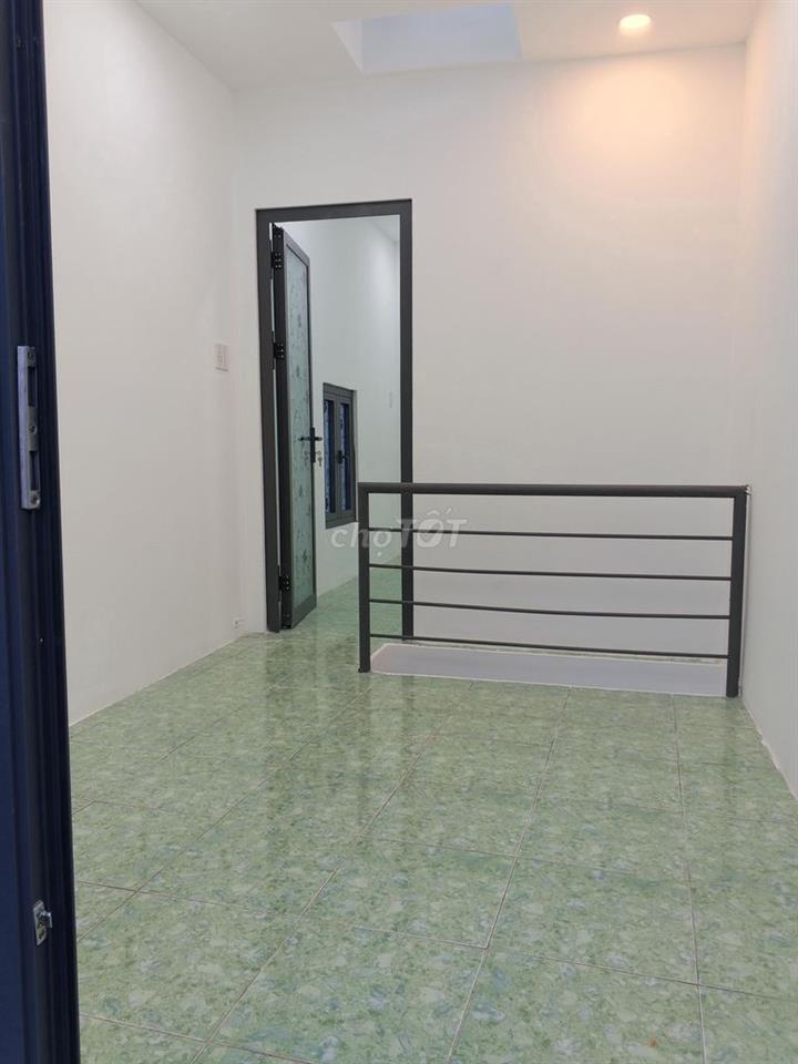 Nhà căn góc HXH, có thể kinh doanh buôn bán 