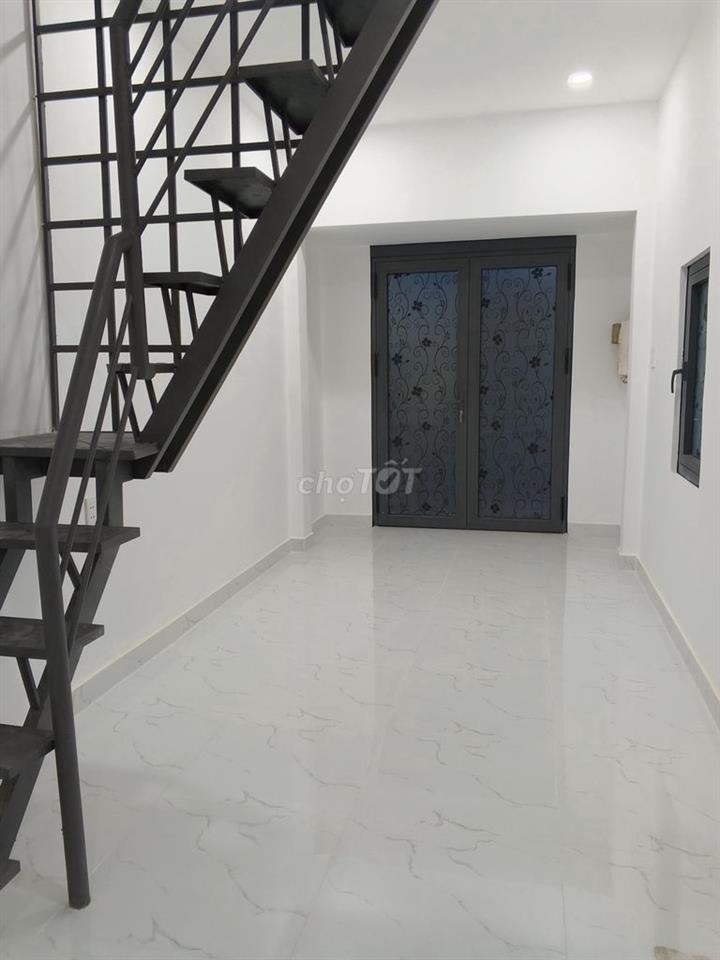 Nhà căn góc HXH, có thể kinh doanh buôn bán 