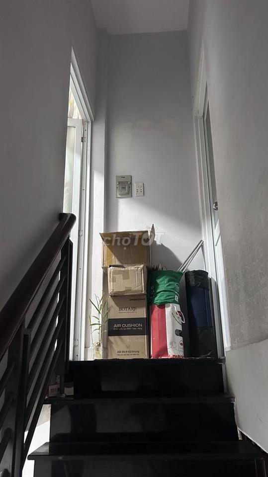Pass nhà nguyên căn