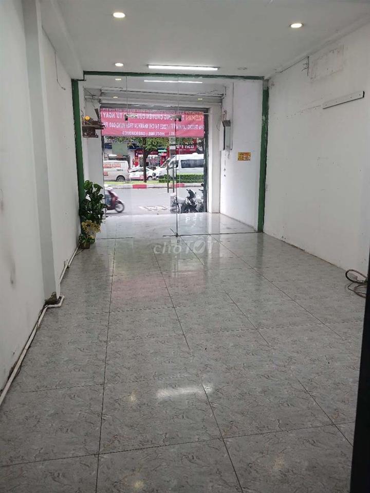 MT 483 hồng bàng phường 14 q.5 cần cho thuê