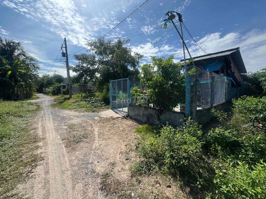 nhà ngay kcn