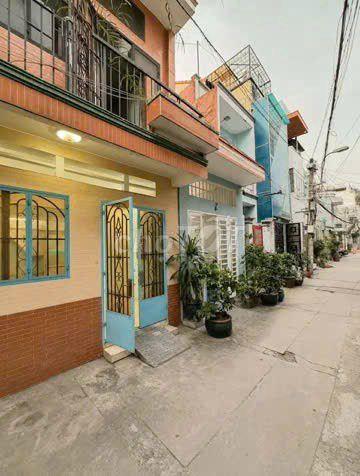 thuê phòng trọ ngay vị trí trung tâm gần chợ bà chiểu bình thạnh