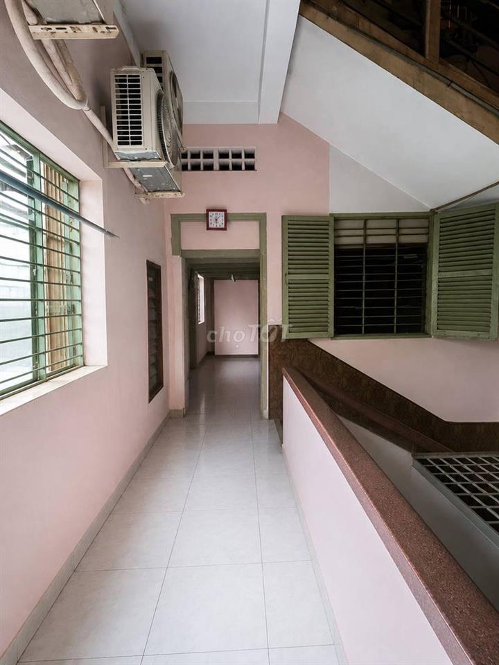 Chính chủ bán căn hộ 2 tầng Quận 5, DTSD 99,87m² – sổ riêng