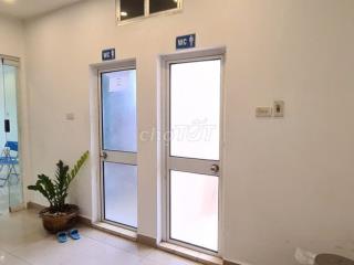 Cho thuê văn phòng tầng 4, tòa nhà 7 tầng mặt Phố Chùa Láng.