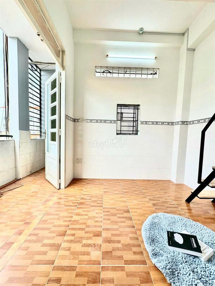 TRỌ BAN CÔNG