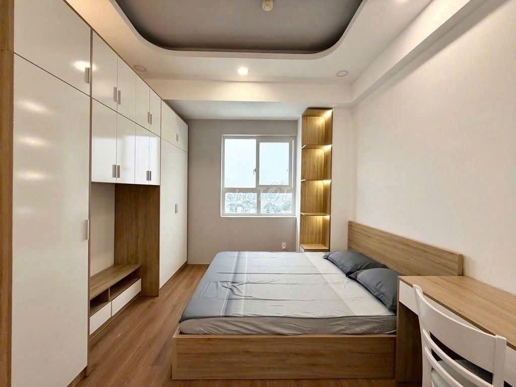 Phú Nhuận CC 43 Hồ Văn Huê 56m2 2PN sát sân bay .