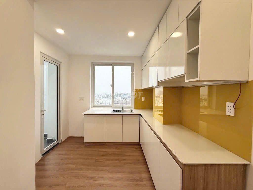 Phú Nhuận CC 43 Hồ Văn Huê 56m2 2PN sát sân bay .