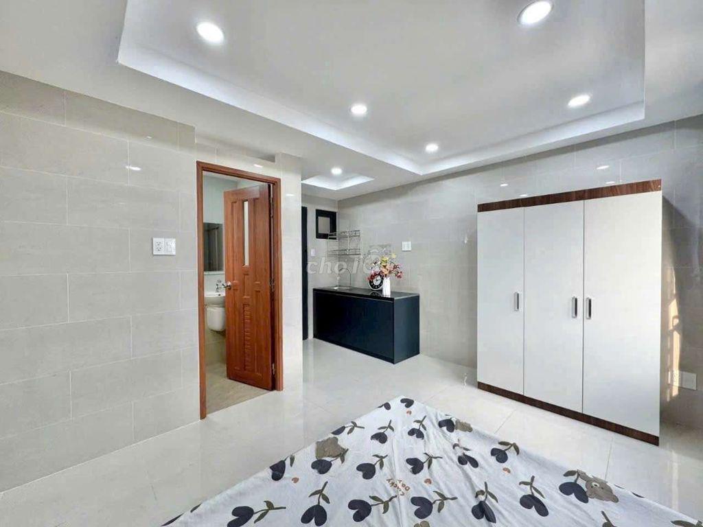 CHỈ CÒN 1P, Phan Văn Hớn, Tân Thới Nhất