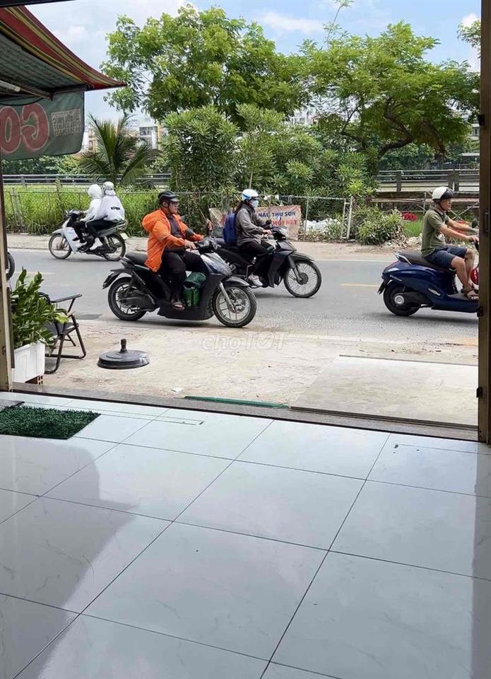 mặt bằng kinh doanh