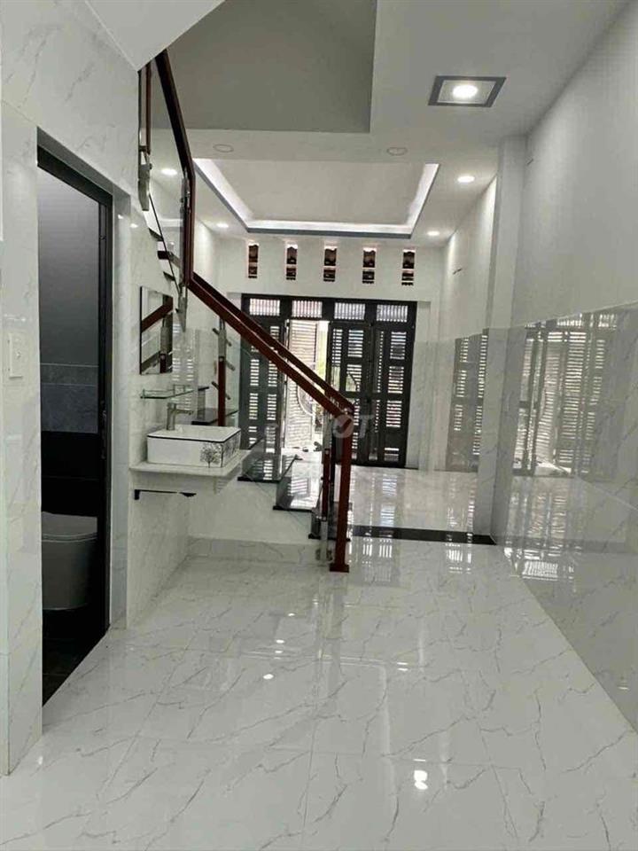 cần bán nhà