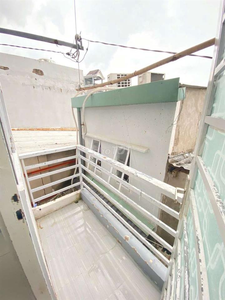 Cho thuê nhà nguyên căn Phạm Thế Hiển P4 Quận 8