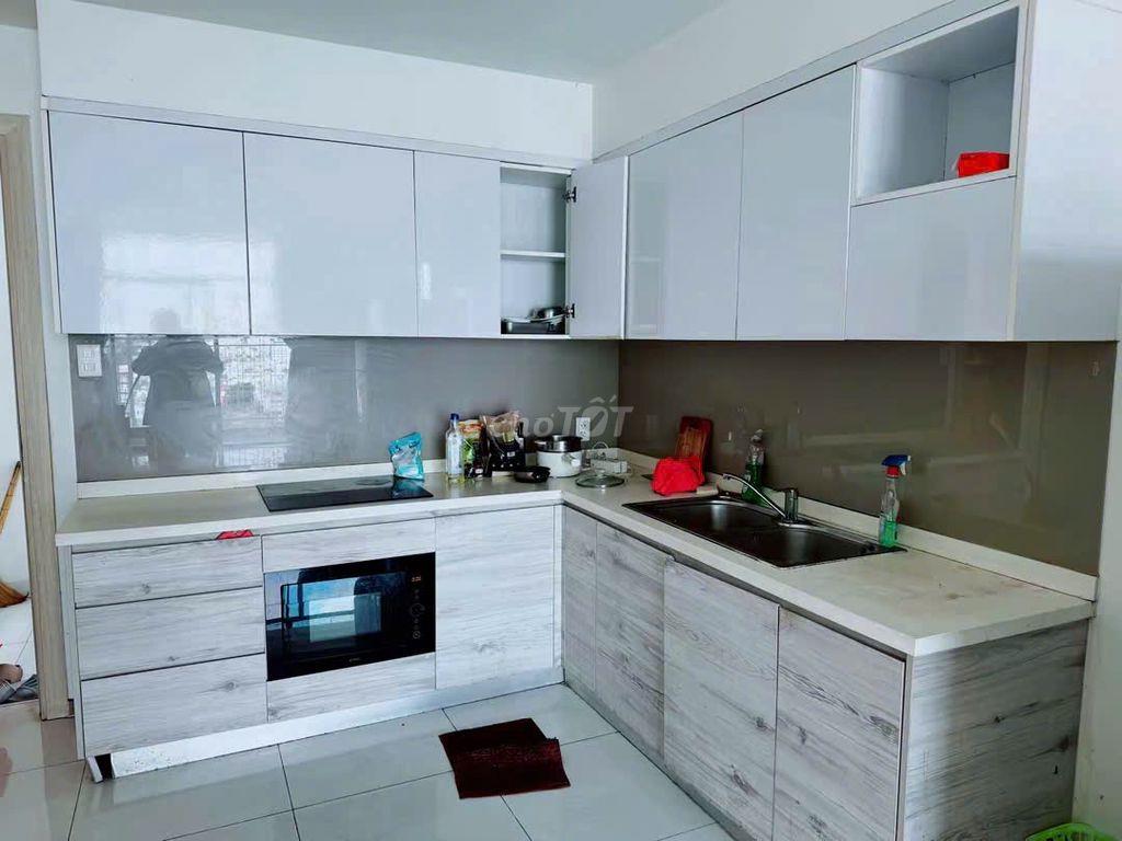 Cho thuê căn hộ Riva Park hơn 100 m², 3 phòng ngủ, đầy đủ nội thất 