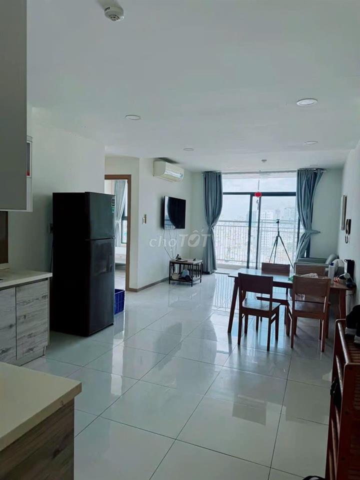 Cho thuê căn hộ Riva Park hơn 100 m², 3 phòng ngủ, đầy đủ nội thất 
