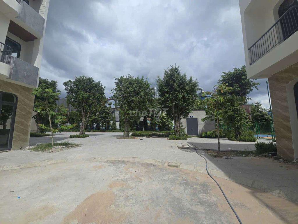 nhà tân hiệp