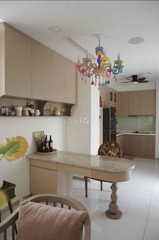 SANG NHƯỢNG CĂN 2 PN VINHOMES