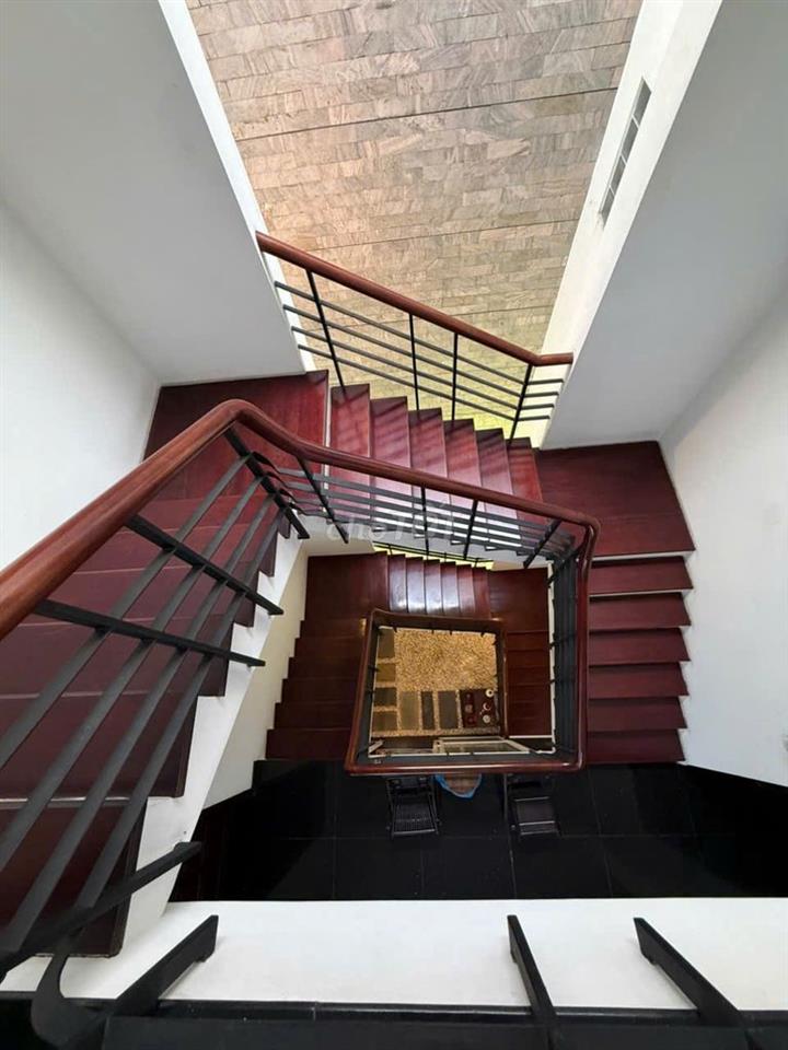 Cho thuê nguyên căn Villa  2 mặt tiền, Bình Thạnh (cũ)