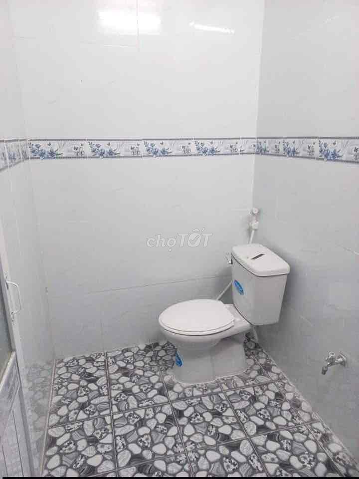 🟩🟩🟩🟩🟩🟩Giá Thuê:4.5 Triệu/Tháng  🏠🏠Cho Thuê Nhà Hẻm 994 Huỳnh Tấn🟩🟩🟩🟩
