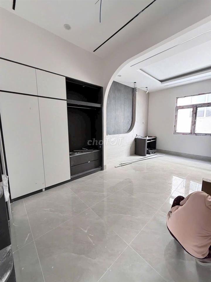 Bán nhà phố 1 trệt 2 lầu SHR ngay Đại Lộ Nam Tân Uyên chỉ 2T7