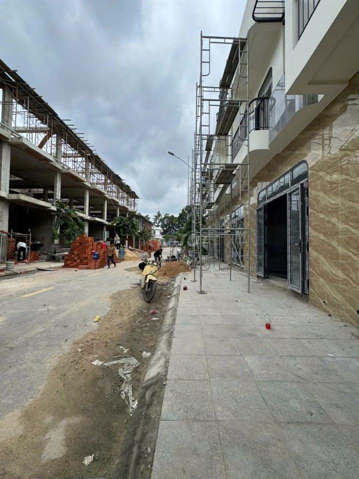 Bán nhà Khu nhà ở Hướng Dương 72m2 sổ hồng riêng Tân Hiệp, Tân Uyên