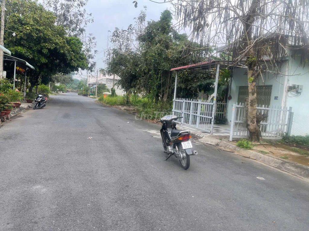 BÁN NHÀ CẤP 4 BẾN LỨC, LONG AN
