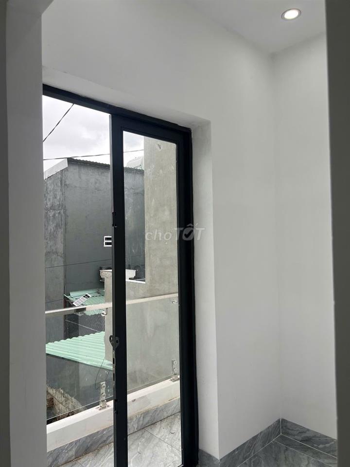 Nhà mới chính chủ 1T1L, 4x13,3pn, 930tr ngã 3 Mỹ hạnh, gần KCN Xuyên Á