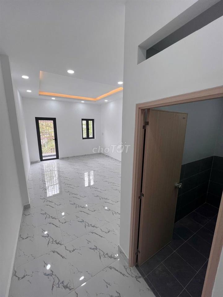 CHÍNH CHỦ BÁN NHÀ 2 LẦU GIÁ CHỈ 2 TỶ 6 - CHỢ RẠCH KIẾN - SỔ HỒNG RIÊNG