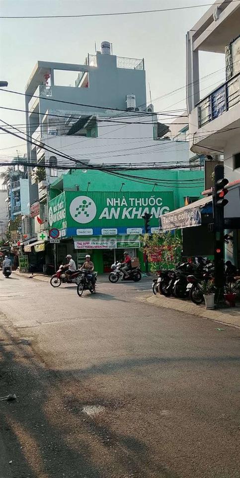 Q11 Cho thuê Mặt bằng cửa hàng (có trong nhà và điện nước) gần chợ
