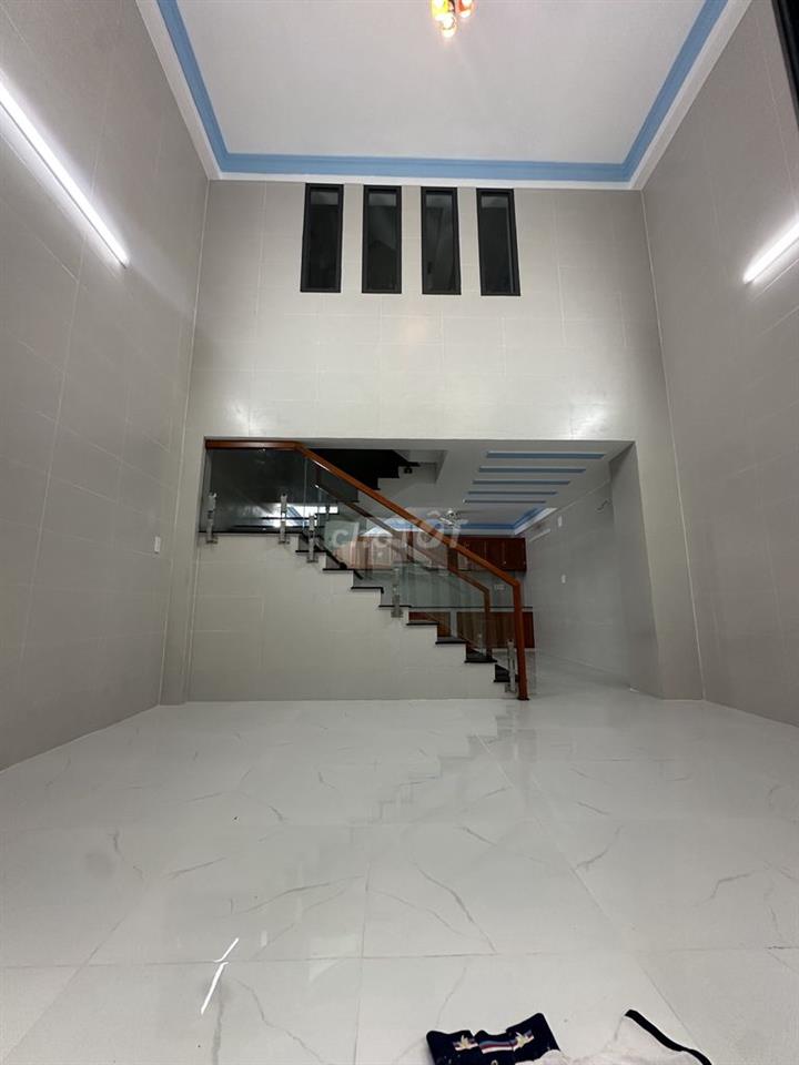 Nhà mới 100% chính chu
