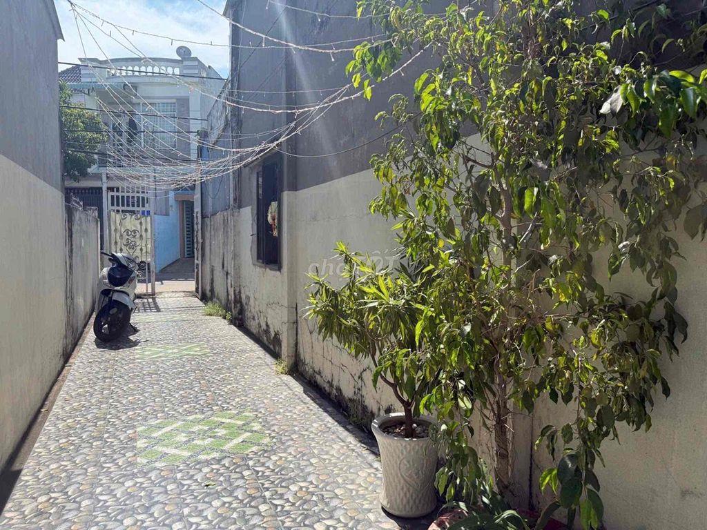 Chủ gửi: MẶT TIỀN NGAY PHAN VĂN Hớn- UỶ BAN XÃ BÀ ĐIỂM