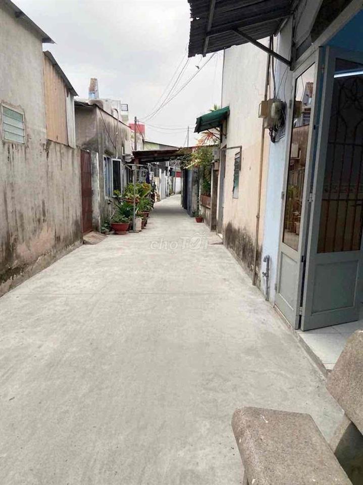Chủ gửi: 🔥 CHỈ 2,3 TỶ – NHÀ ĐẸP TRỆT + LỬNG NGAY CHỢ HÓC MÔN