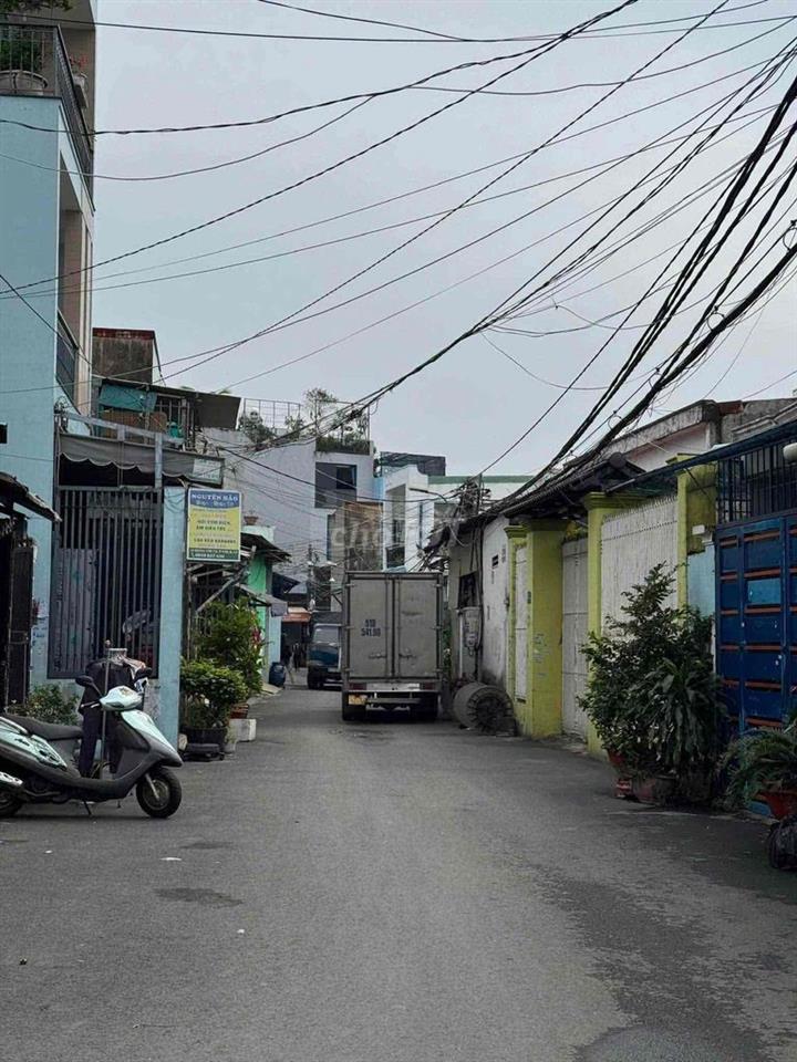 🔥 GIÁ MỚI 4TỶ8 – NHÀ XE HƠI NGỦ TRONG NHÀ – THÔNG CHỢ LẠC QUANG 📍 105m