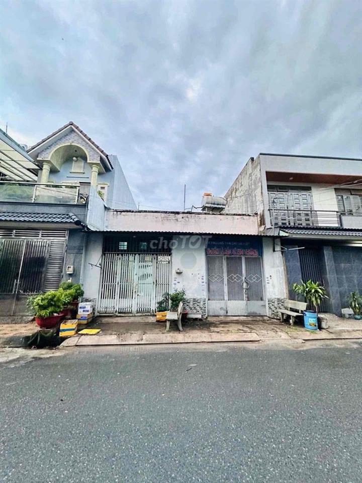 Lô đẹp hxh 💥 6,5 TỶ – 120M² – NHÀ 4 PHÒNG ĐANG CHO THUÊ – HÓC MÔN