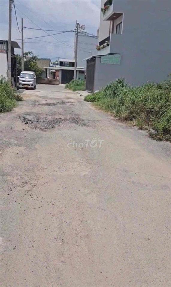 NHÀ ĐẸP - GIÁ TỐT - GẦN TRƯỜNG NGUYỄN HỮU TIẾN
