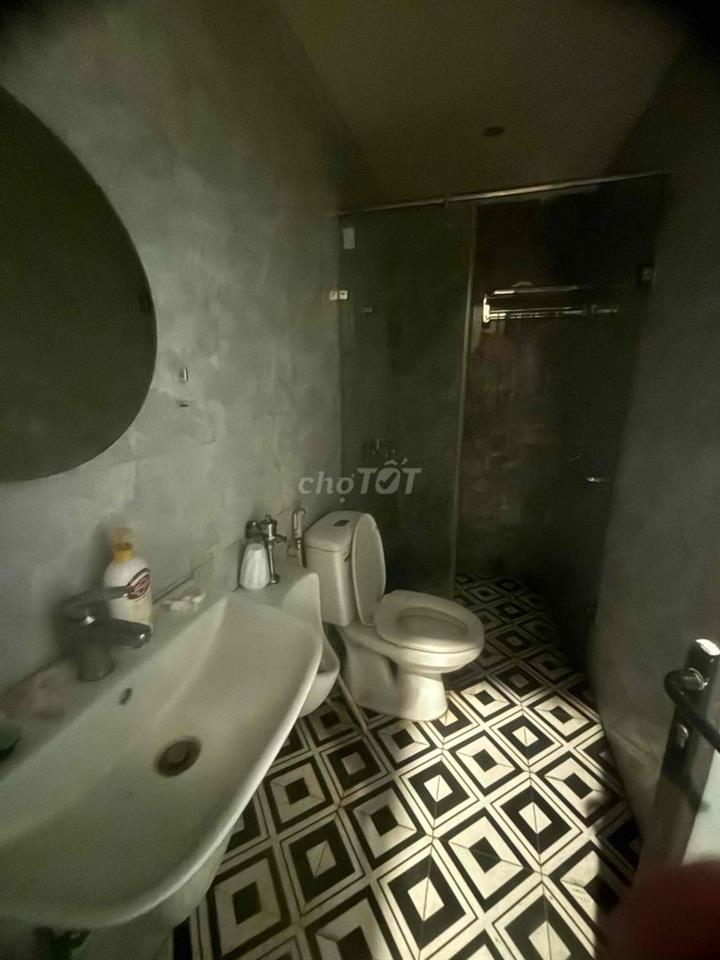 cần cho thuê nhà ở kết hợp kinh doanh, kho hàng rộng 100m2