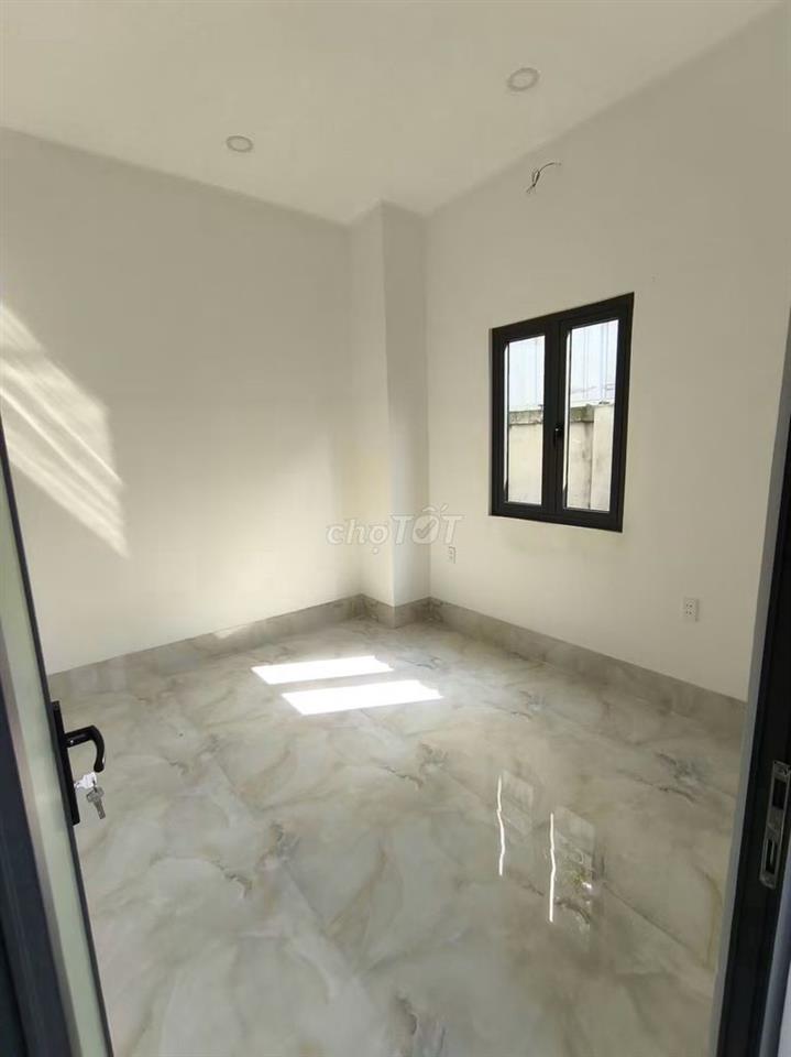 Bán gấp căn 1 lầu giá 2.5 tỷ gần chợ Tân Hiệp, Tân Uyên