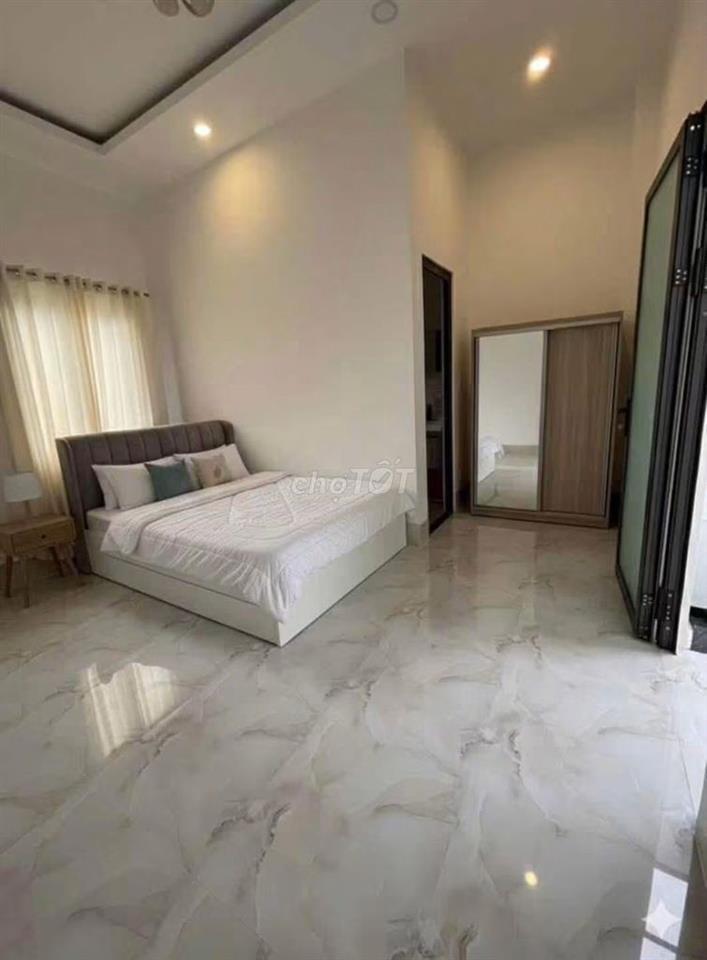 Bán gấp căn 1 lầu giá 2.5 tỷ gần chợ Tân Hiệp, Tân Uyên