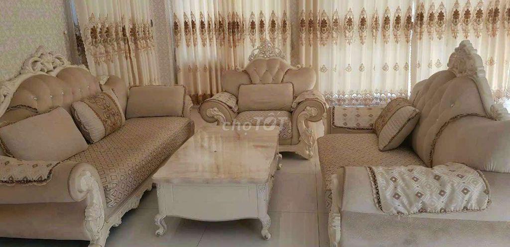 Bán nhà hai mặt tiền