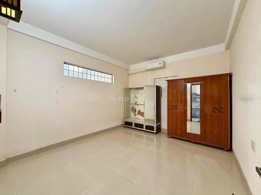 NHÀ HẺM 49 TRƯƠNG ĐĂNG QUẾ NỘI THẤT CƠ BẢN