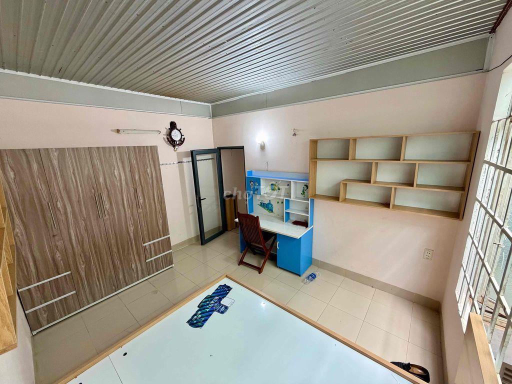 NHÀ HẺM 49 TRƯƠNG ĐĂNG QUẾ NỘI THẤT CƠ BẢN